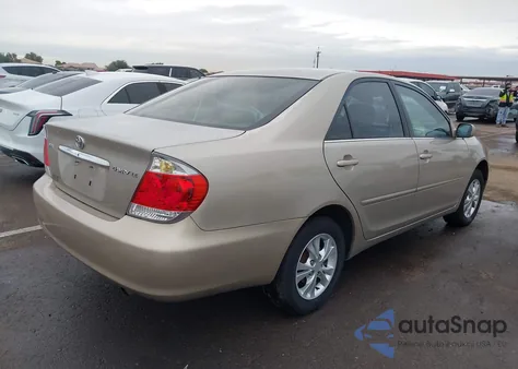 2005 Toyota Camry Le z USA, uszkodzony, nr VIN 4T1BE32KX5U408642